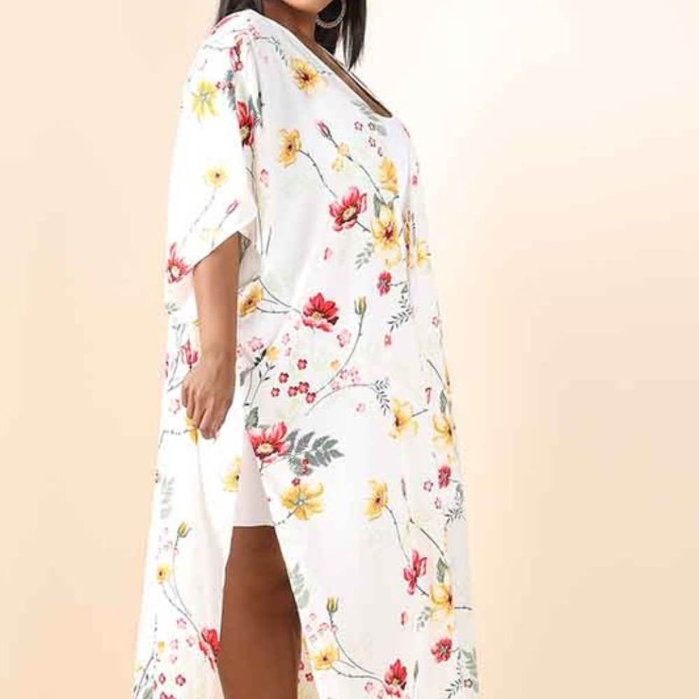 1x-3x New Plus Size Printed Maxi Cardigan - Picture 5 of 6